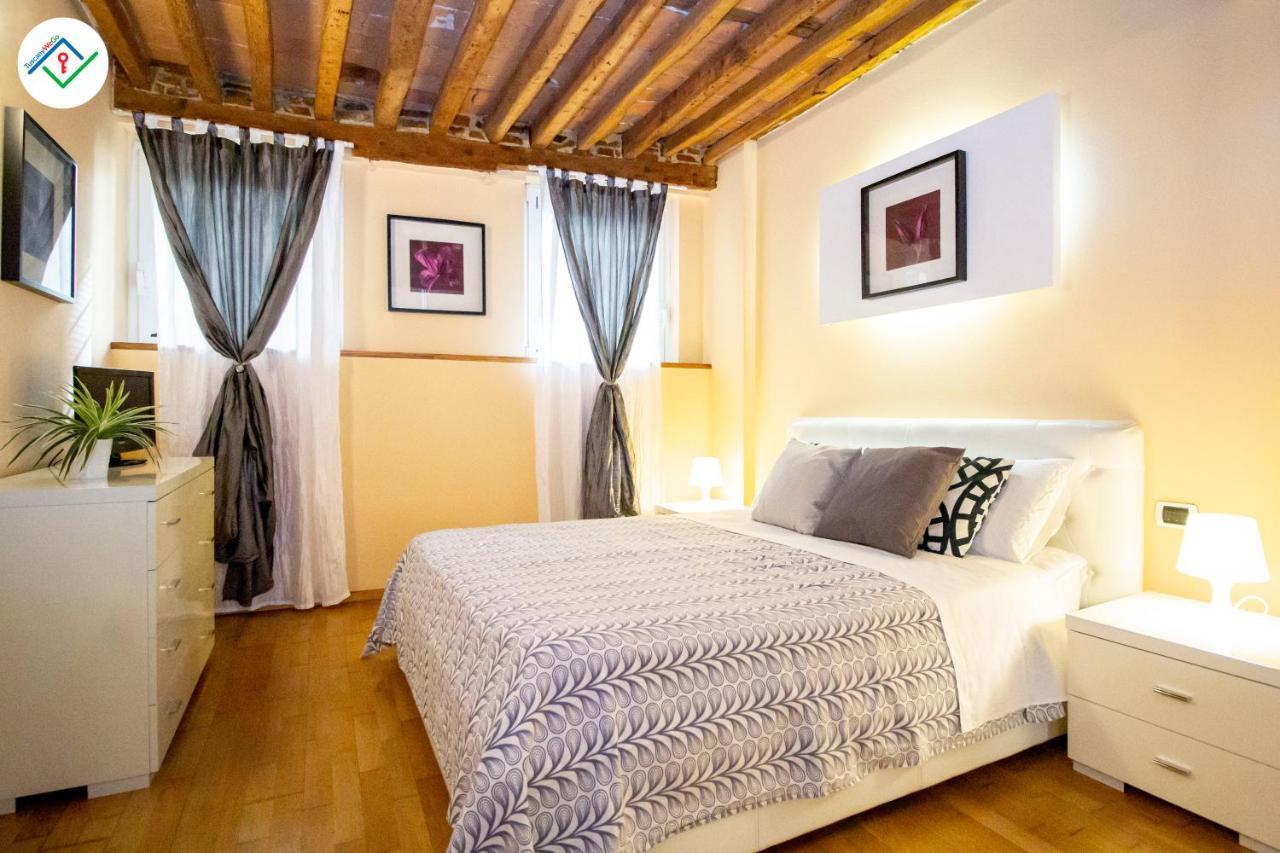 Antica Piazza Apartment By Tuscanywego لوكا المظهر الخارجي الصورة